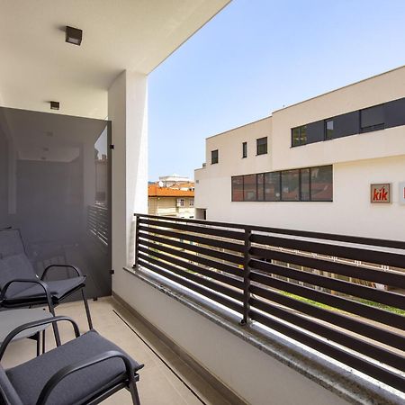Belinda Apartments With Balcony Opatija Exterior photo