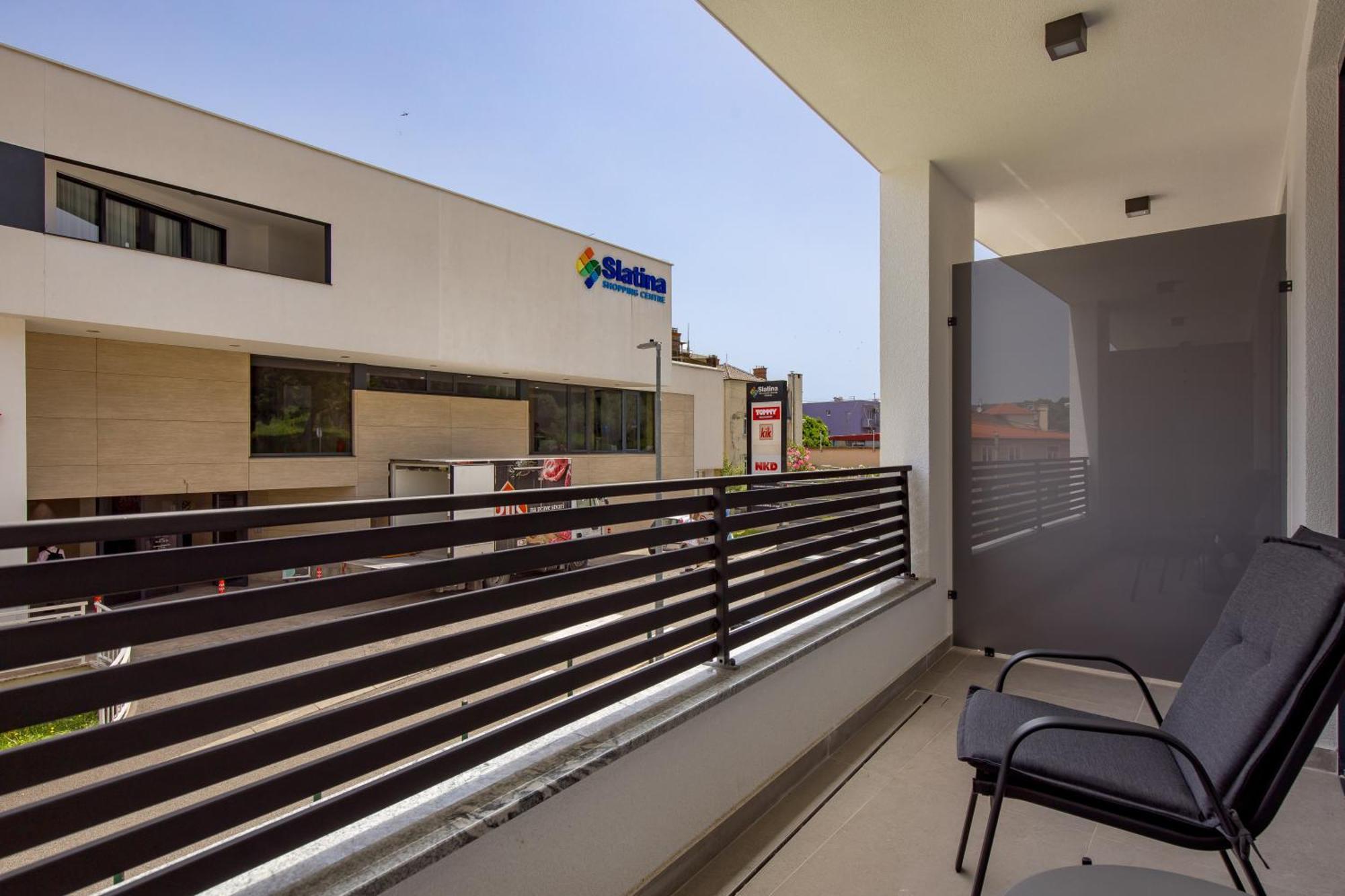Belinda Apartments With Balcony Opatija Exterior photo