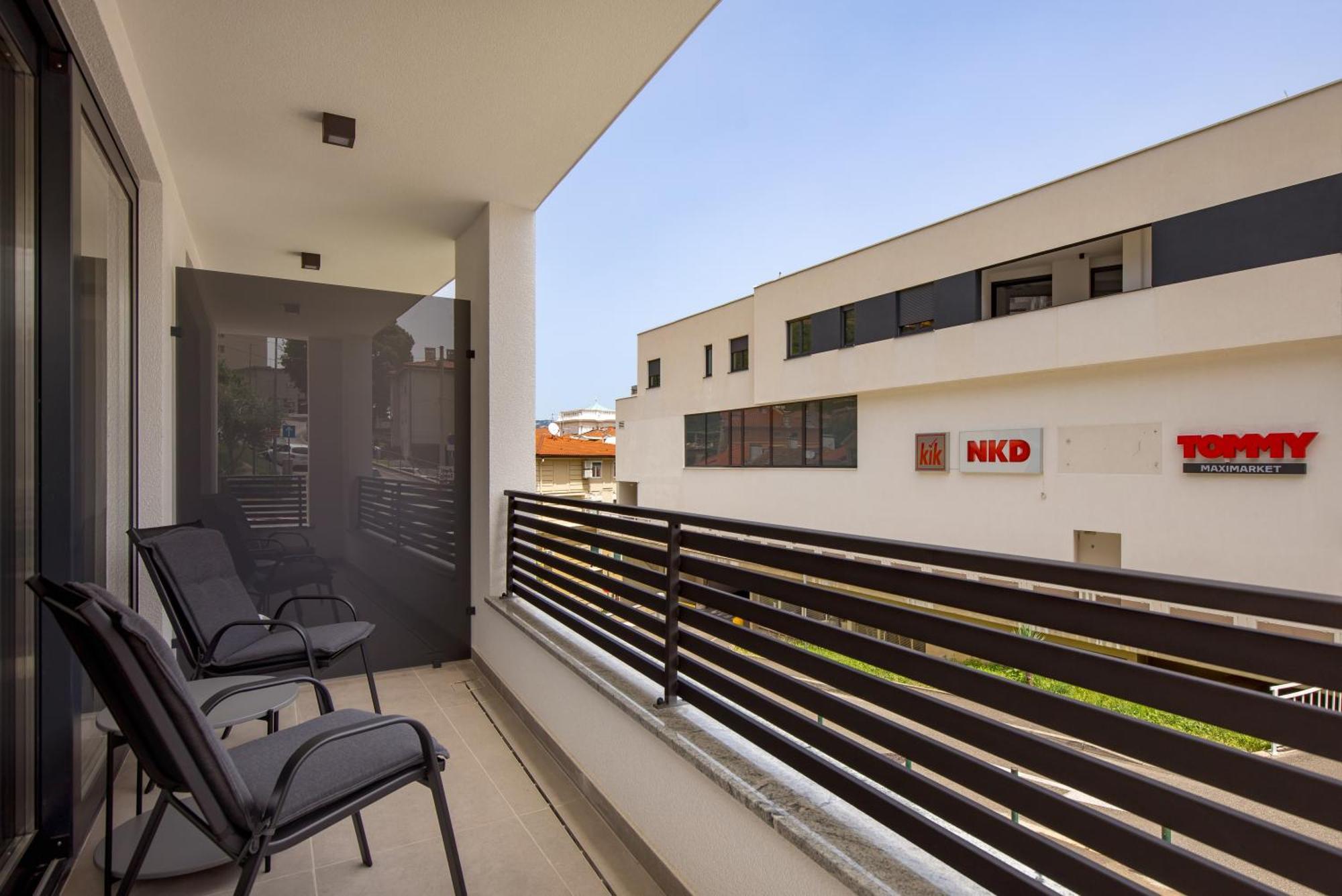Belinda Apartments With Balcony Opatija Exterior photo